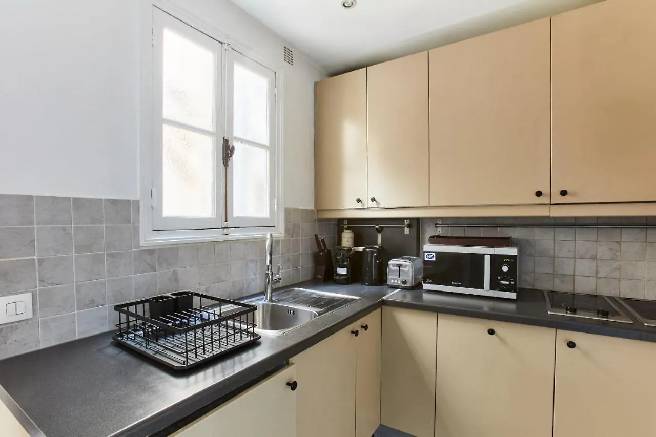 Place Vendome And Madeleine City Apartment Paris